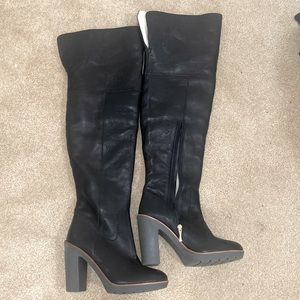 Kate spade over knee leather boots with faux fur lining size 9.5